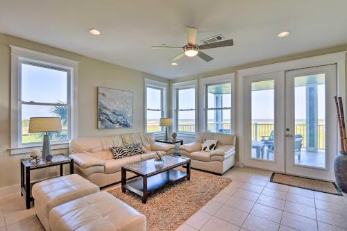 Gulf View and Beach Access Galveston Resort Condo!