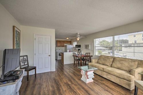 Fort Myers Beach House with Private Deck and Gulf Views - main image