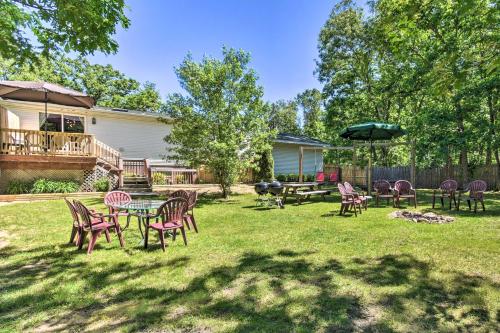 People and Paws Vacation Home by Wisconsin Dells! in Lyndon Station, USA
