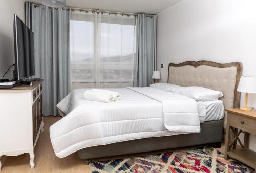 . Viña Retreat - 2BR W / Pool, Wifi & Parking