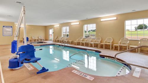 Cobblestone Hotel & Suites - Waynesboro