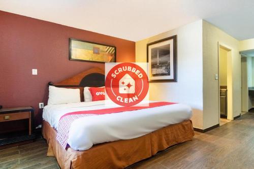 Deluxe Inn
