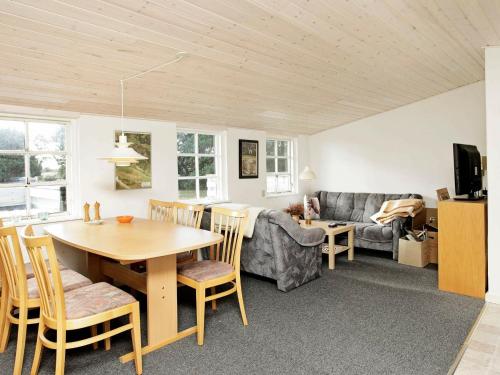 Holiday Home Tane Hedevej VII in Midtby