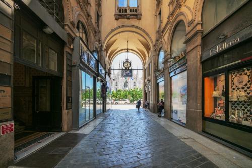 Duomo Cathedral View - Luxury Apartment 3