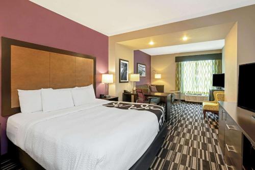 La Quinta Inn & Suites by Wyndham Tumwater - Olympia