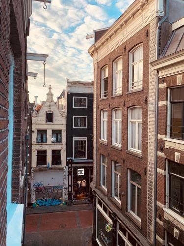 Amsterdam Central Guest House 2