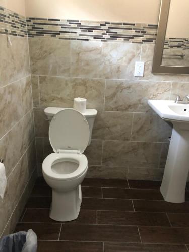 Skyview Motor Inn in Johnston, USA