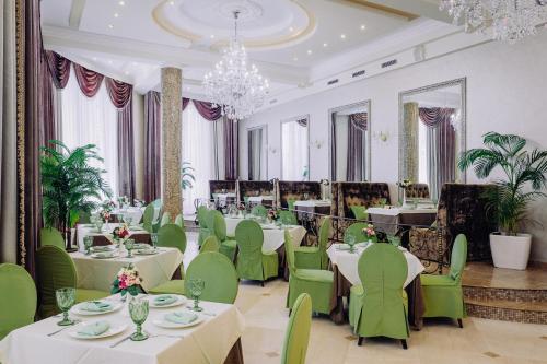 Green House Apartment - image 7