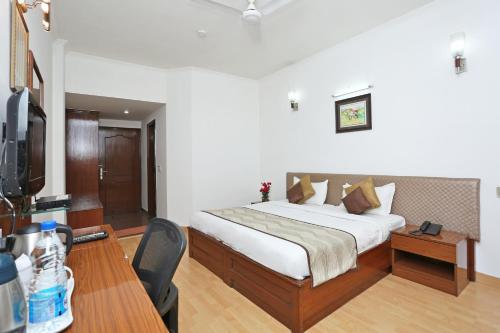 Superior King Room image 2