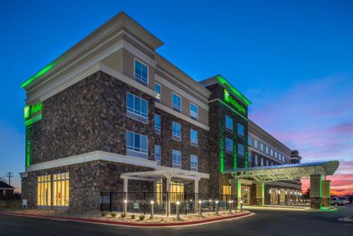 The Holiday Inn Joplin