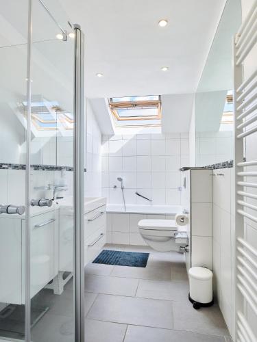 *80 m2 Stylish Apt* Netflix * Kitchen* Nespresso*, Wuppertal (foto 9)