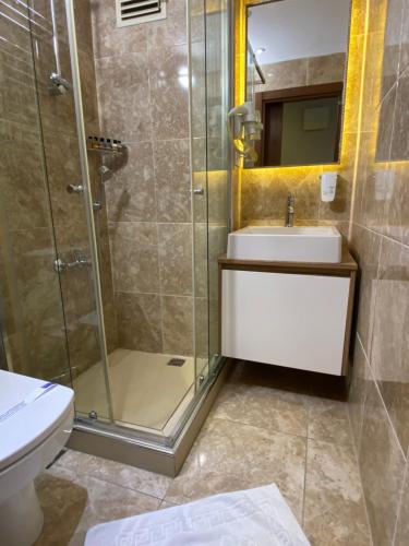 Four Doors Hotel - image 5