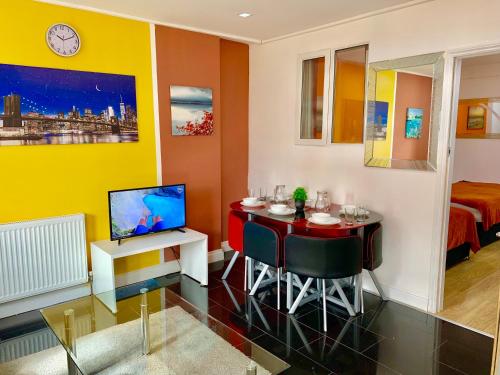 London Luxury 2Bedrooms, Reception, Garden, Apartment