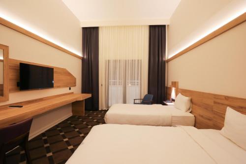Karpalas City Hotel & Spa Room Type - Superior Double Room