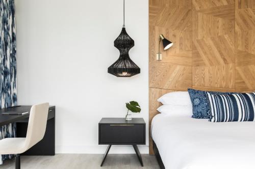 259383506 Kimpton Angler’s Hotel South Beach by IHG