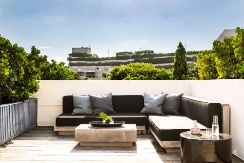 259383509 Kimpton Angler’s Hotel South Beach by IHG