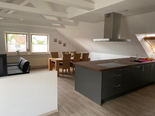 Traumhafte Dachgeschosswohnung in 柯尼斯魯特安艾姆