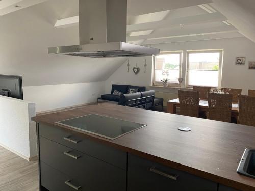 Traumhafte Dachgeschosswohnung in 柯尼斯魯特安艾姆