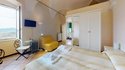 2 twin beds