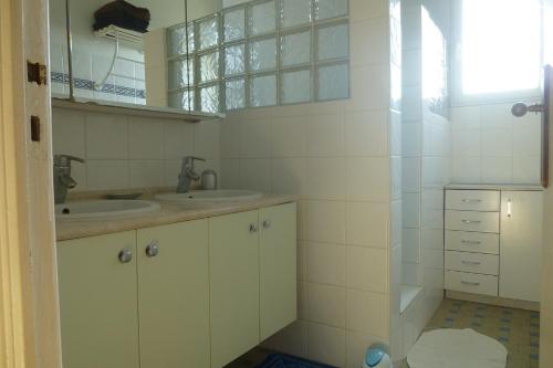 Rental F4 in villa with pool in Juan les Pins - image 3