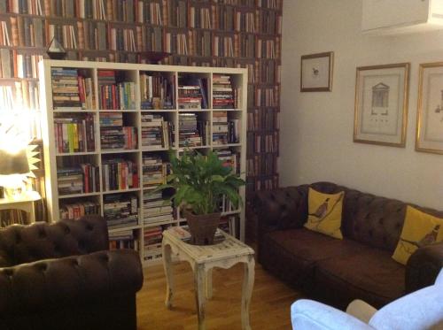 A Room in the City - West, Эдинбург (фото 9)
