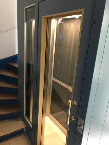 Assas-Vavin Appartements - image 2