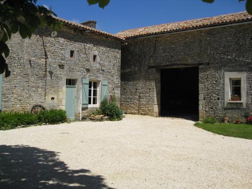 La Ferme de l'Eglise - Location saisonnière - Vanzay