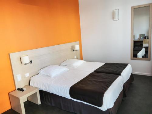 Esatitude Hotel - image 12