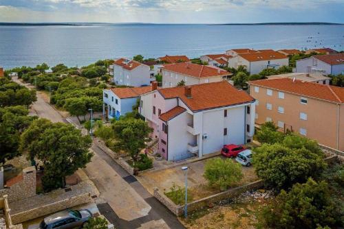  Apartments Matko in Mandre