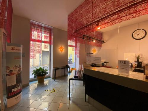 CIT'HOTEL LE DAV Clermont-Ferrand Centre - 로비