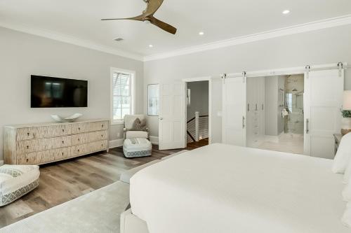 Carillon Beach Beachfront Blessings - image 7
