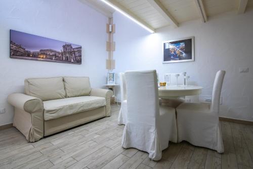 Family Apartment with Terrace - Split Level image 10