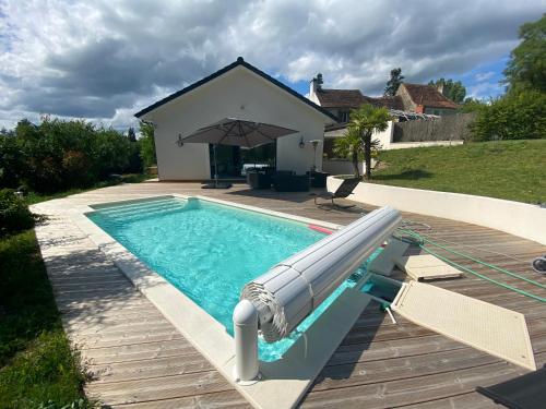 Maison de vacances contemporaine, plein Périgord pourpre