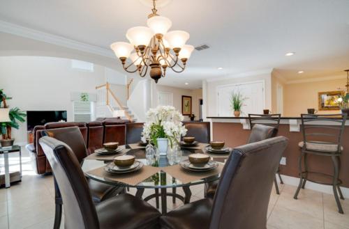Enjoy Golf Resort & Private Pool in Davenport, USA