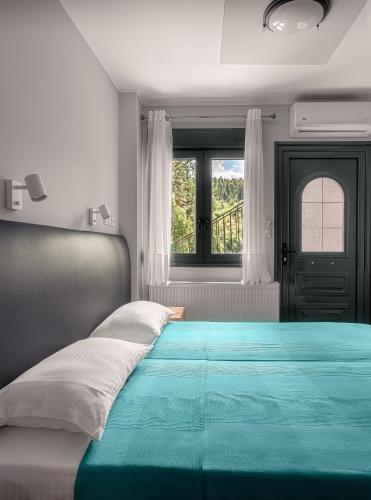 River Side Rooms 4