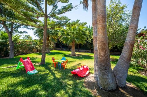 Playground, Apartamentos Monte dos Avos, Albufeira in Guia