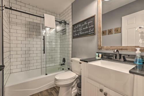 Pristine Breck Townhouse with Sauna Deck and Fire Pit - image 7