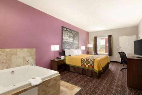 1 queen bed