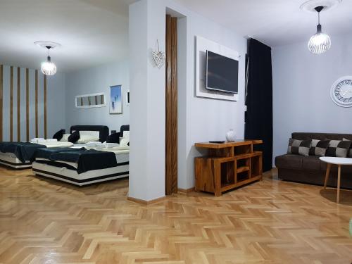 Hotel Villa Nadin - image 5