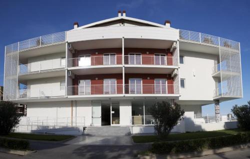  Apartments in Roseto degli Abruzzi 20715, Pension in Roseto degli Abruzzi