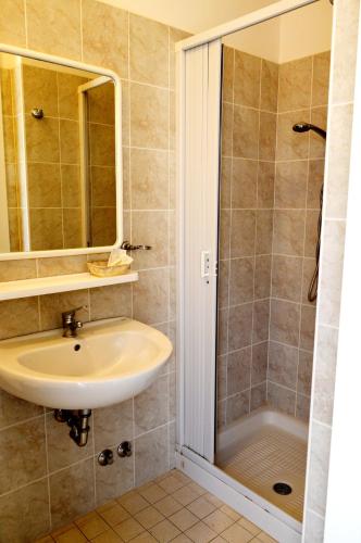 Hotel Cirene – Rimini, IN