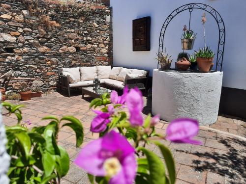  El Escudo de Calatrava in Mohedas de la Jara