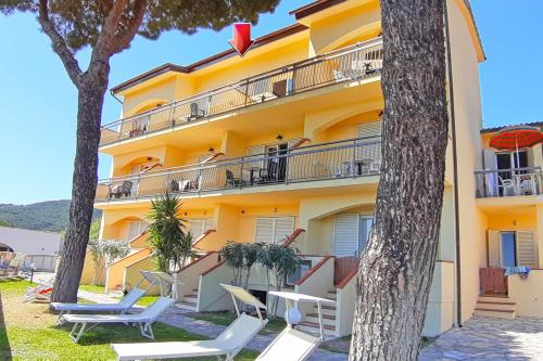 Duplex Apartment image 8
