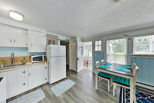 121B Portland Ave Cabin - image 9