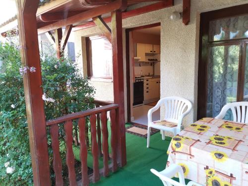 Vchod, Erika vendégház centrumban (Erika vendeghaz centrumban) in Balatonkeresztur