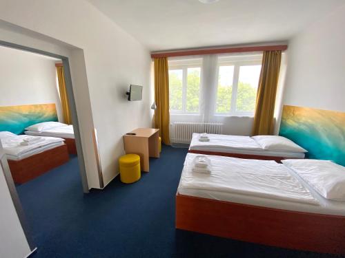 Atlas Hotel Garni - image 11