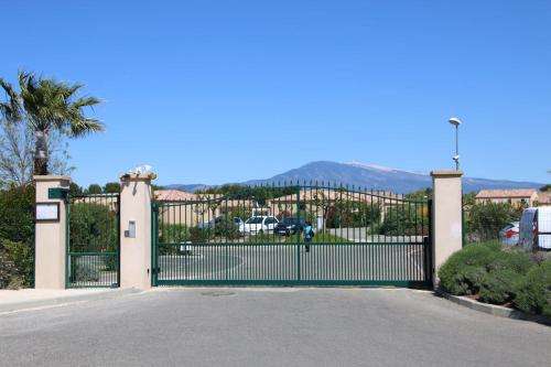 CHEZ BRUNO et BENEDICTE - RESIDENCE DU VENTOUX - Location saisonnière - Aubignan