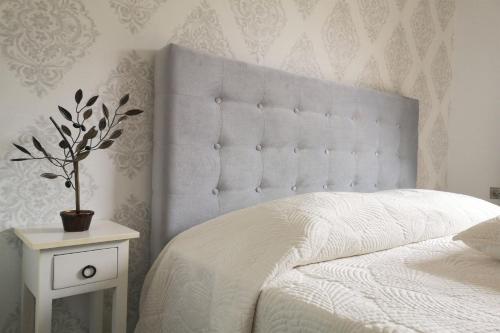 2 bedrooms, 3 beds