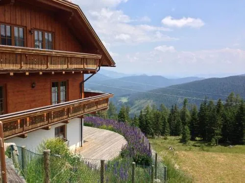 Almhaus Karantanien in Hochrindl, Österreich