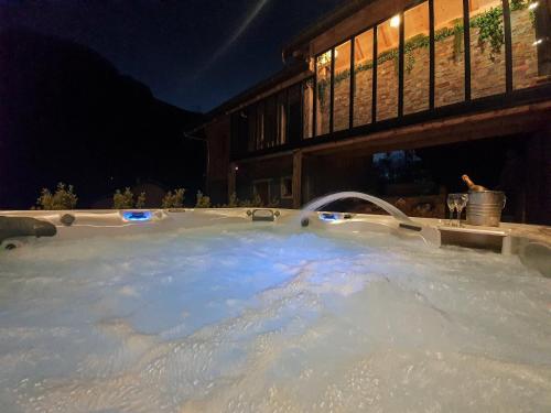 Chalet 1703 - Open Living Hotel & Spa